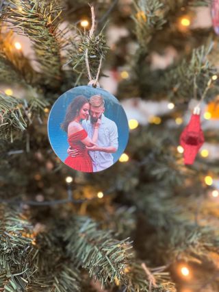 Zdobení stromečku patří k těm nejhezčím okamžikům Vánoc. 🌲 Letos ho můžete ozdobit jinak! Dřevěnými baňkami, které do...